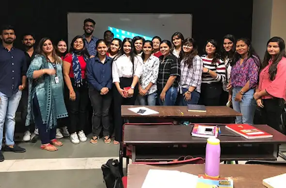 doc-alumni-riya-gupta-img